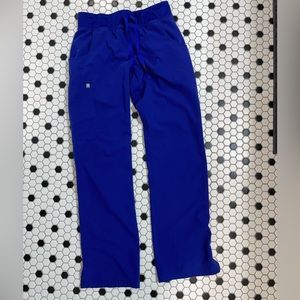 Figs Scrub Pants
XS, good condition
Deep blue